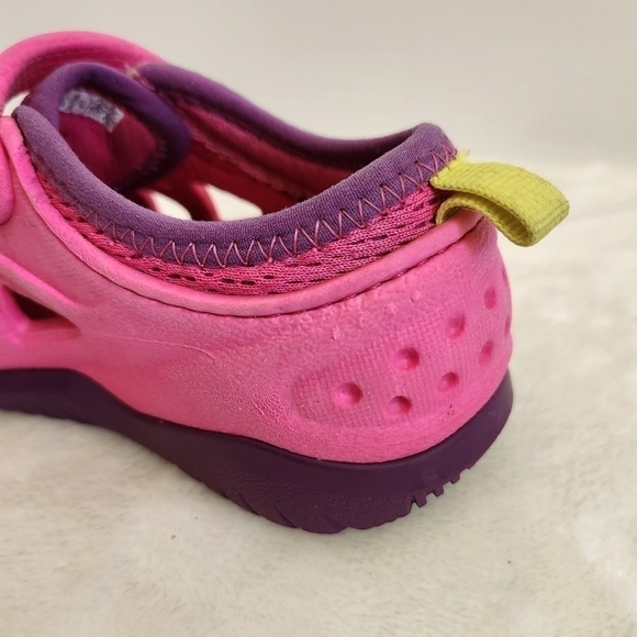 CROCS Barbie Pink Velcro Swiftwater Play Shoes Childs Size 10 - Picture 10 of 16